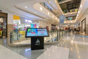 Plaza Central Retail Digital Signage