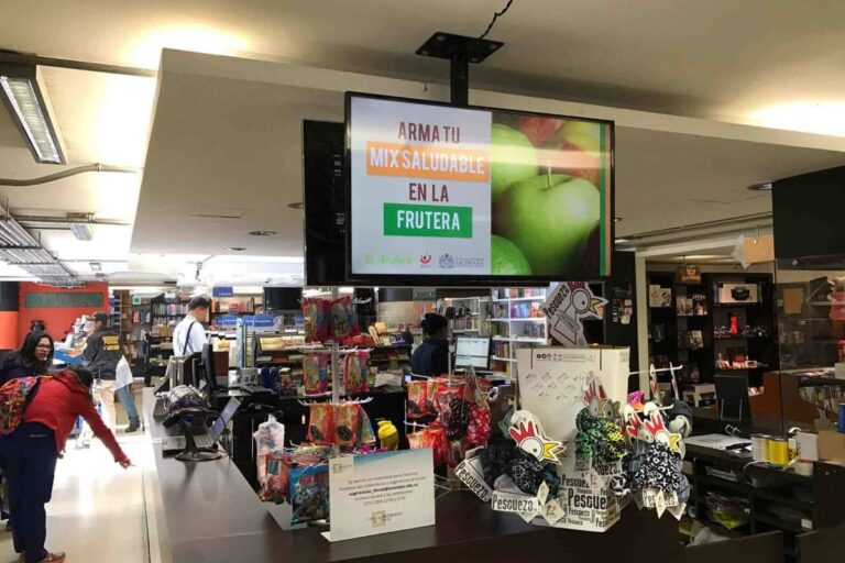 Digital Display in Javeriana Shop
